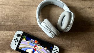 Razer Barracuda X gaming headset with Nintendo Switch